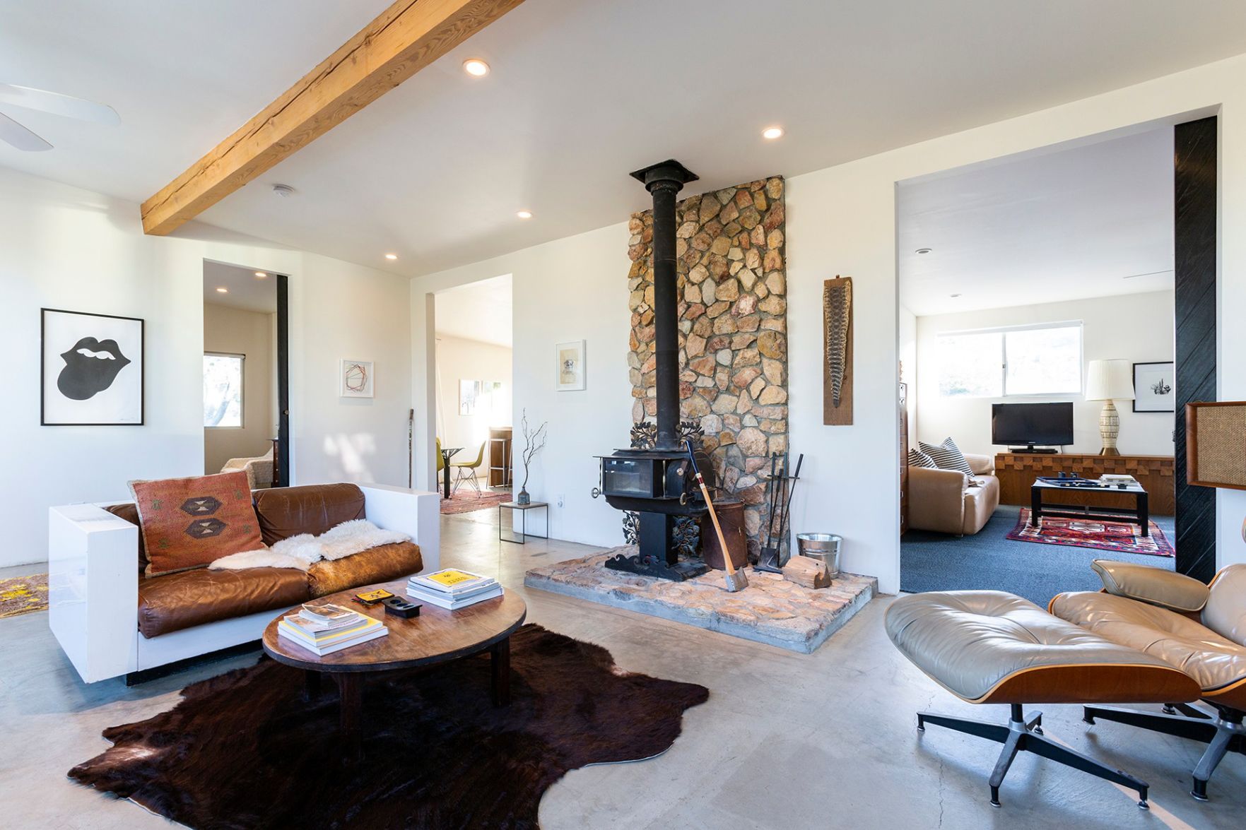 8_8909 Sunny Rd.jpg